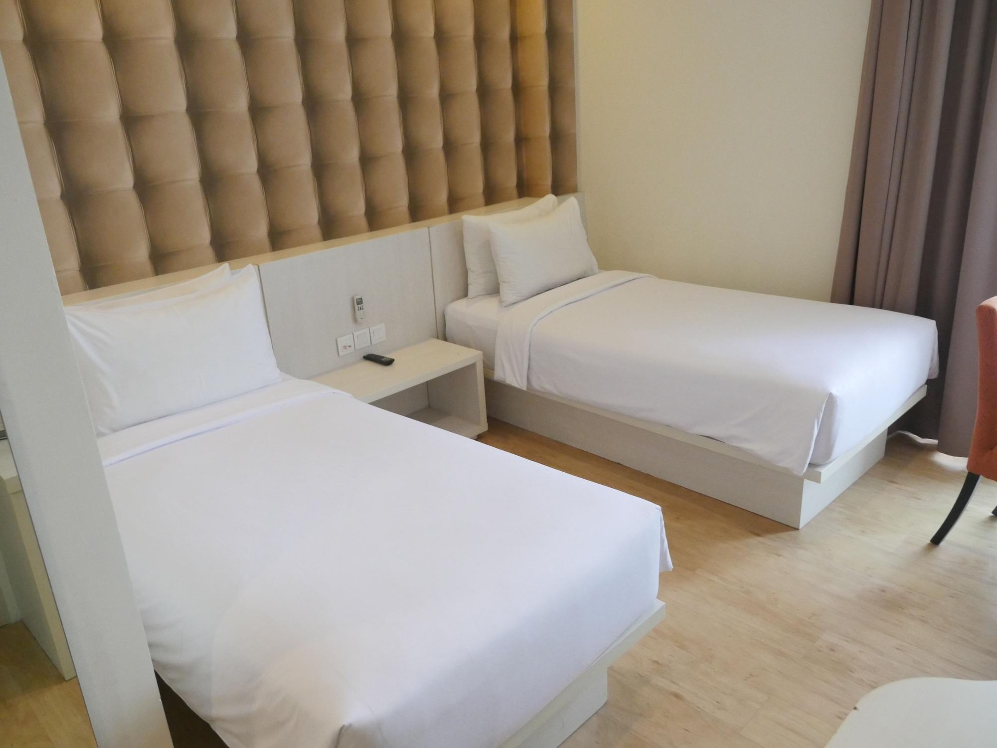 Yasmin Hotel Karawaci Tangerang Dış mekan fotoğraf