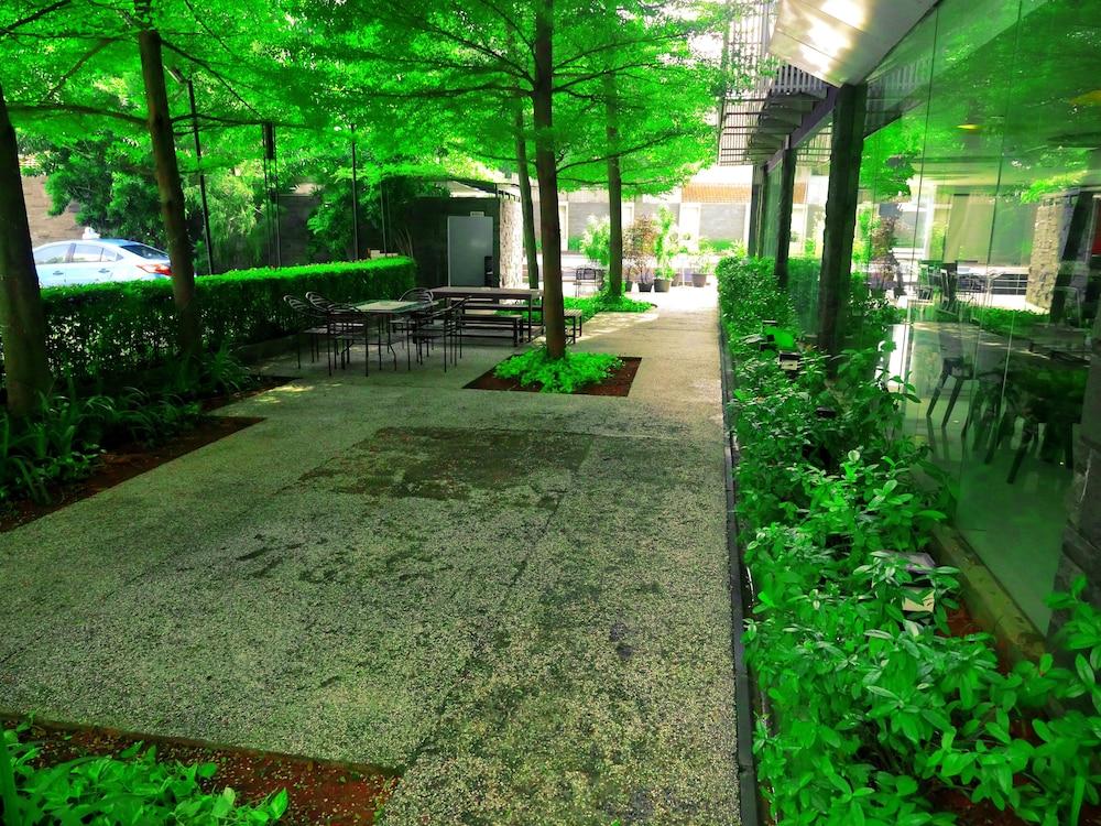 Yasmin Hotel Karawaci Tangerang Dış mekan fotoğraf
