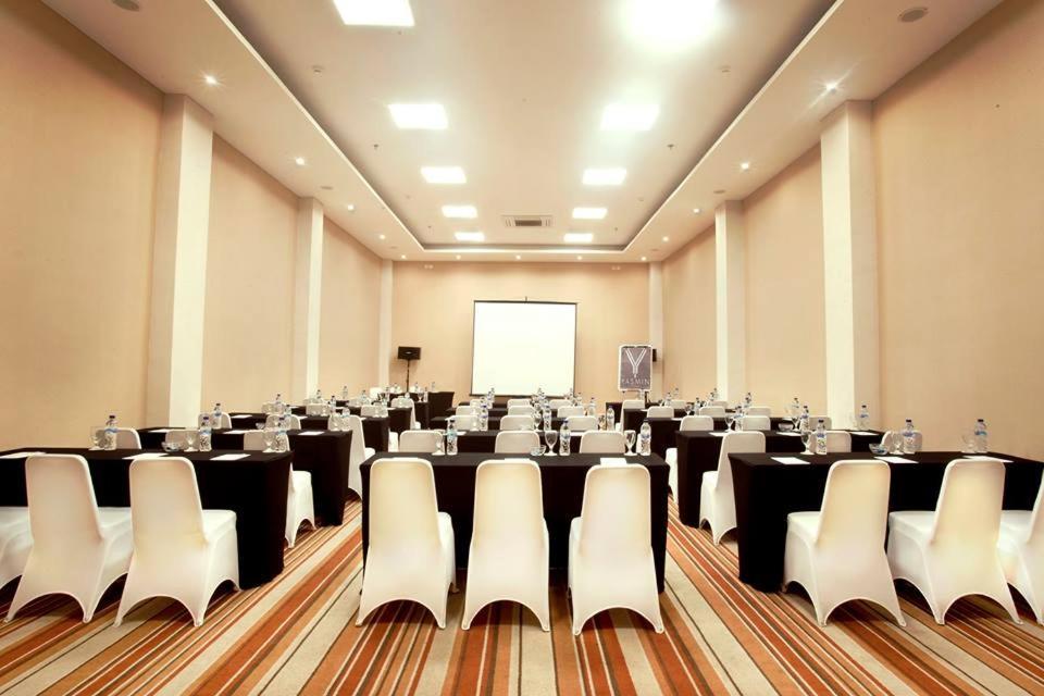 Yasmin Hotel Karawaci Tangerang Dış mekan fotoğraf