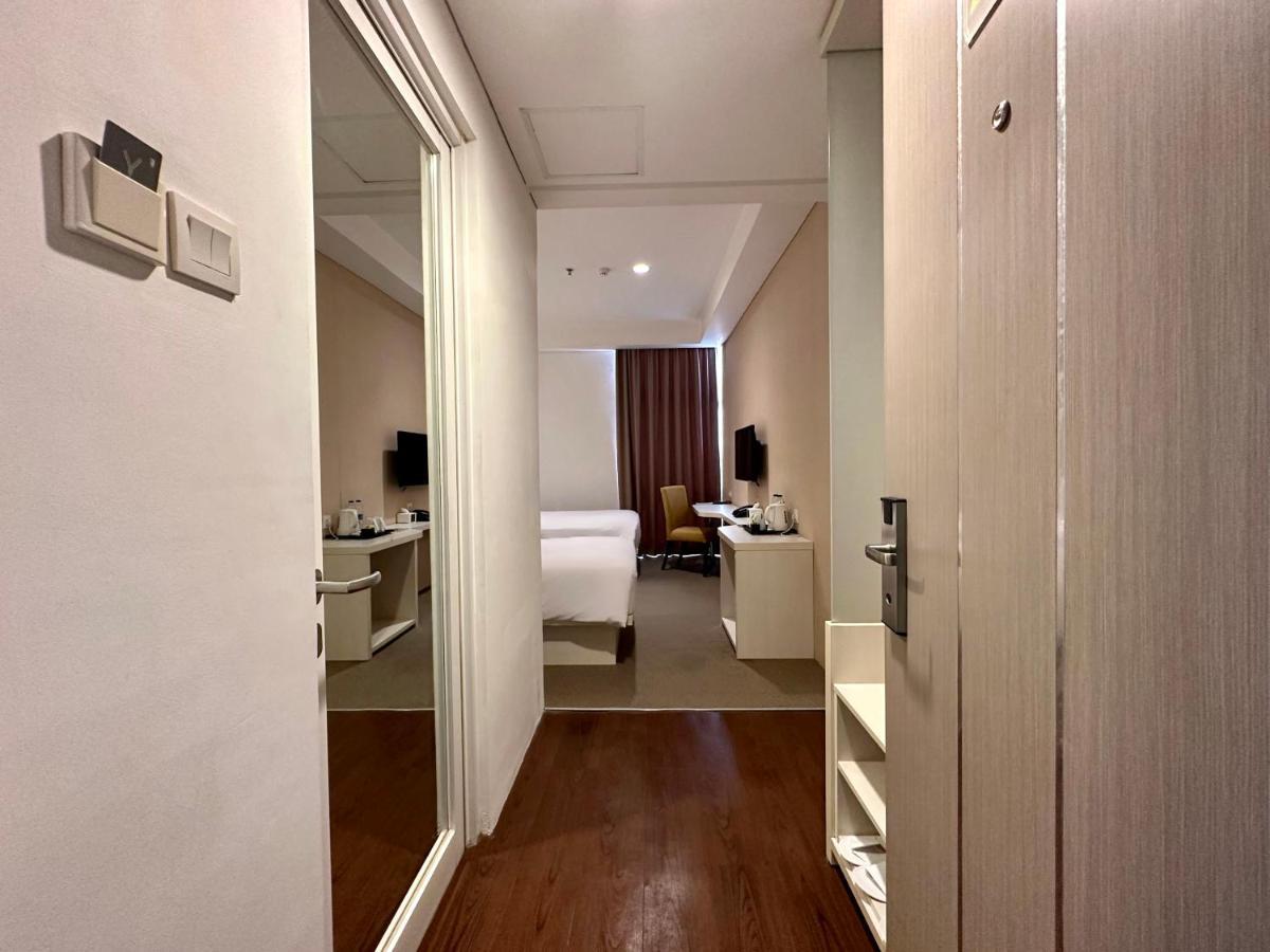 Yasmin Hotel Karawaci Tangerang Dış mekan fotoğraf
