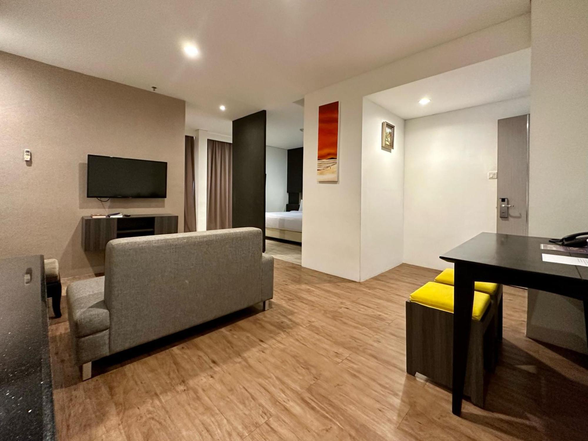 Yasmin Hotel Karawaci Tangerang Dış mekan fotoğraf