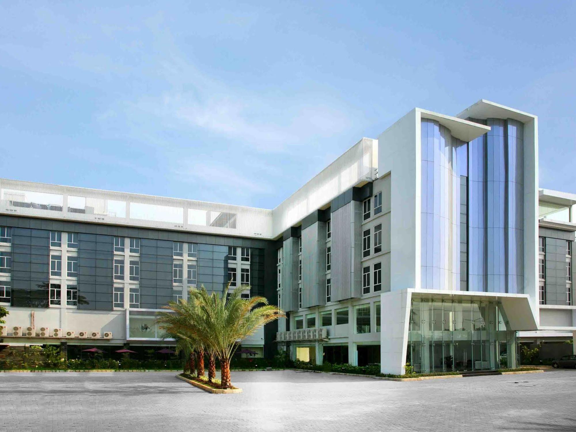 Yasmin Hotel Karawaci Tangerang Dış mekan fotoğraf